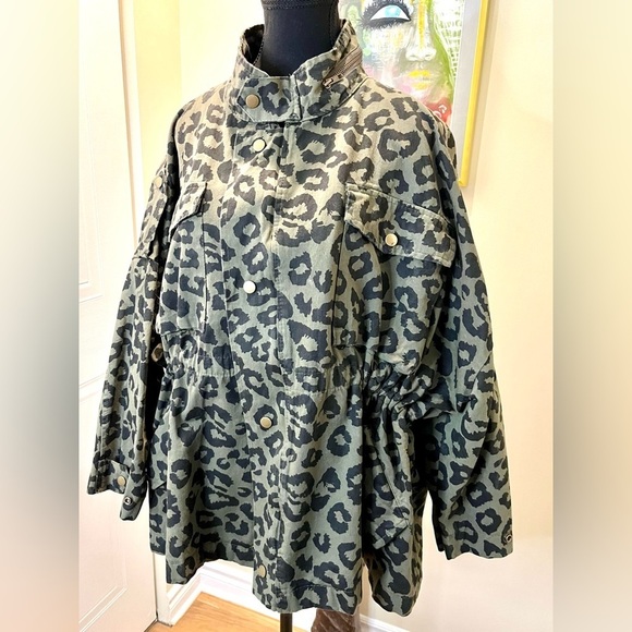 🆕Style hub cheetah print/dark green jkt/cinch waist adj/Pockets/Notchcollar - Picture 9 of 15